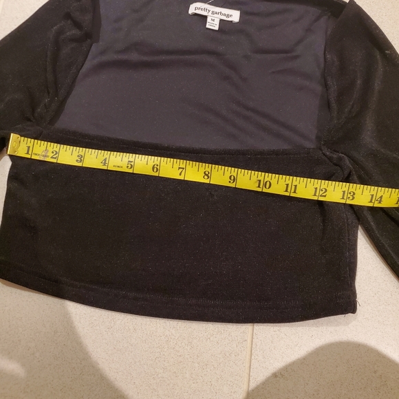 Black crop top - Picture 3 of 6